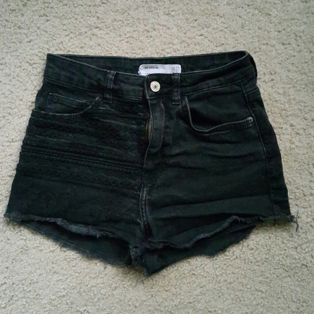 Zara black denim shorts Size 2